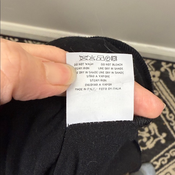 VINTAGE MOSCHINO black fitted scoop neck sleeveless dress with feather trim 10 - Picture 10 of 10